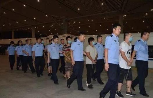 你还在刷抖音吗,你还在刷手机么