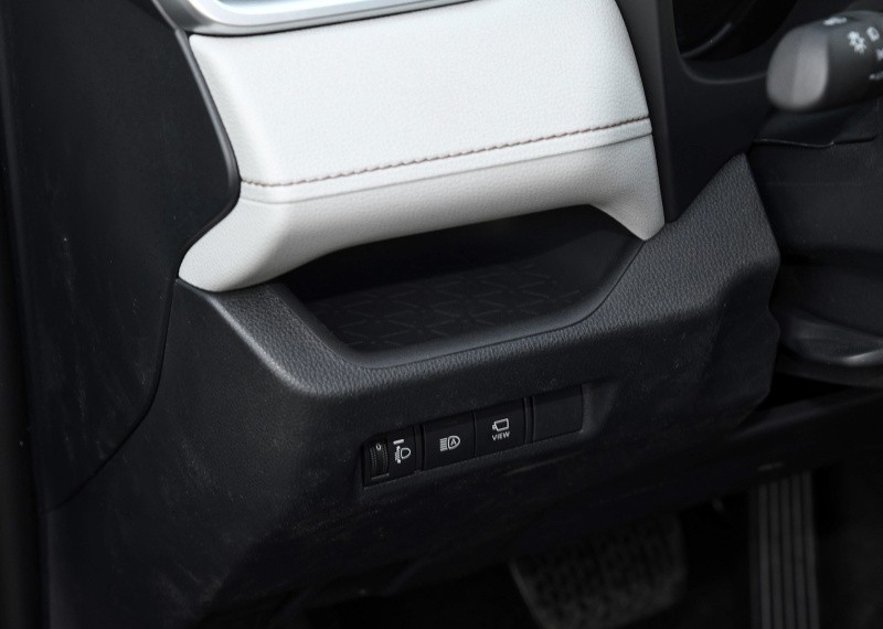 硬汉气质的荣放具体表现如何?动力强劲有力,果然不同凡响