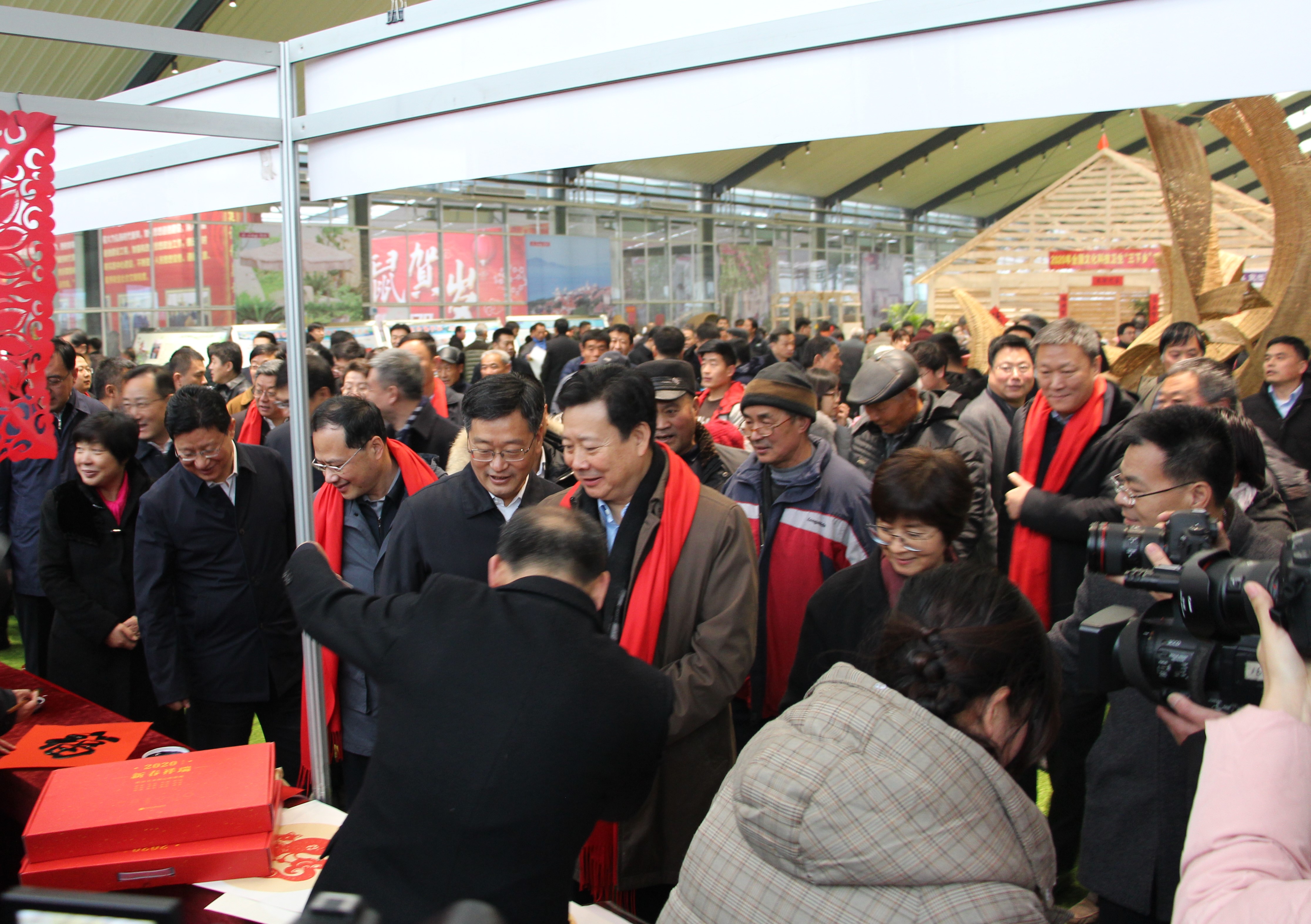 送科技下乡助力乡村振兴活动方案,农业科技扶贫助农