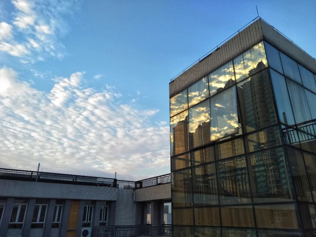 广州市白云中学,明德至善博学笃行广州高中