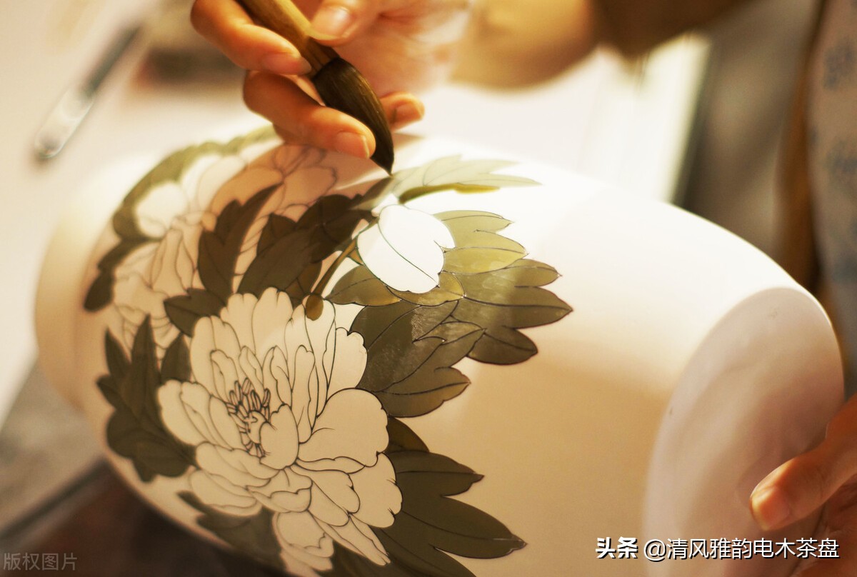 怎样判断陶瓷餐具重金属,白色陶瓷重金属超标