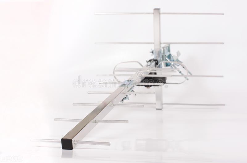 室内接收天线,室内接收电视天线