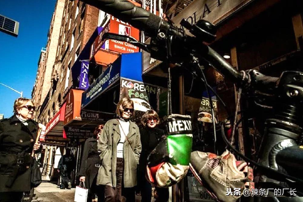 富豪是怎么把钱转移到国外的,富豪的资产是怎么转移到国外的