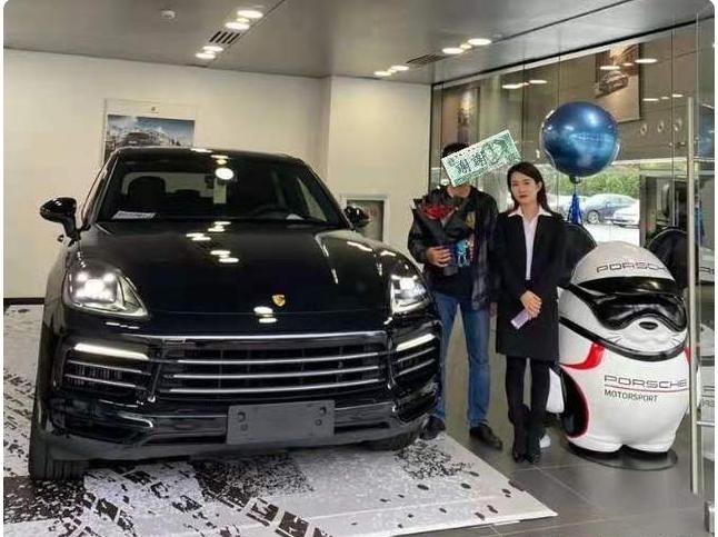 买车卡宴86万,180万买保时捷被嘲笑傻子后续