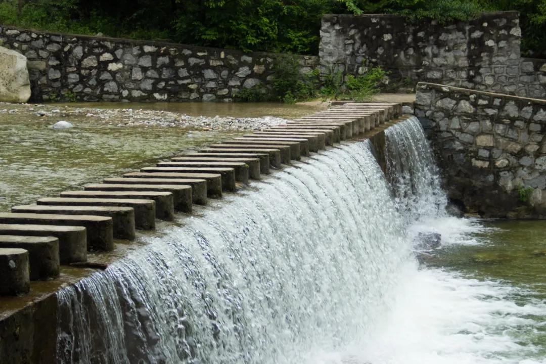 秦岭沣峪口上山有哪些景点,秦岭大坝沟瀑布