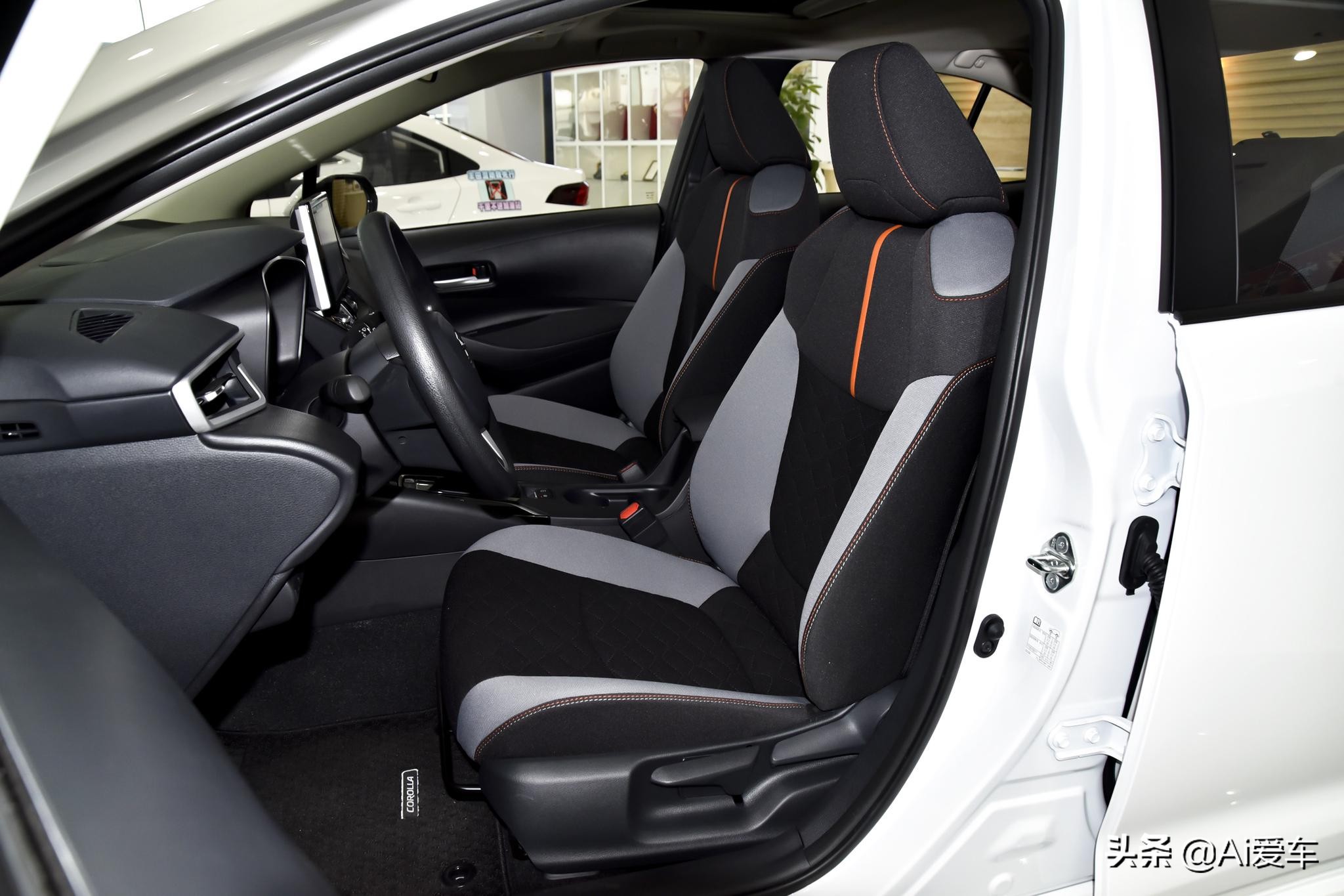 试驾丰田卡罗拉1.2t汽油版,丰田卡罗拉五座高配什么价位