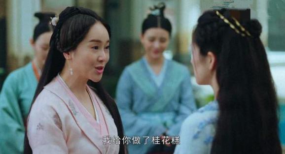 白月光是肖战和谁的,白月光是男主男扮女装的知乎小说