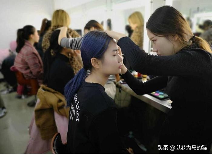 大专就业率高的5类专业工资高,专科毕业后好就业工资高的专业