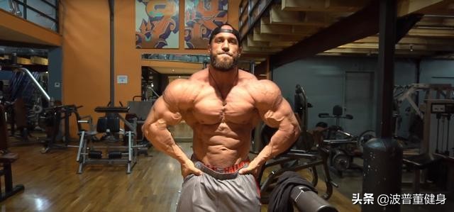 练胸最快方法健身房,练胸动作如何不练到肩膀