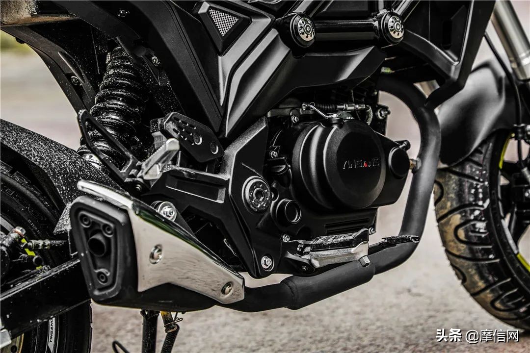 银钢小怪兽150是地平线吗,银钢小怪兽150摩托车好不好