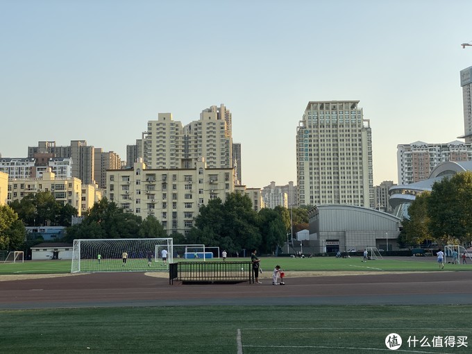 iphone11pro看视频清晰度,iphone11pro和iphone12