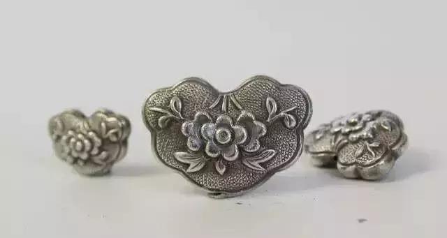 108手串背云如何搭配,5mm的手串搭配多大的背云