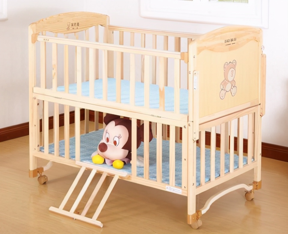 央视不合格婴儿床,有安全隐患的婴儿床