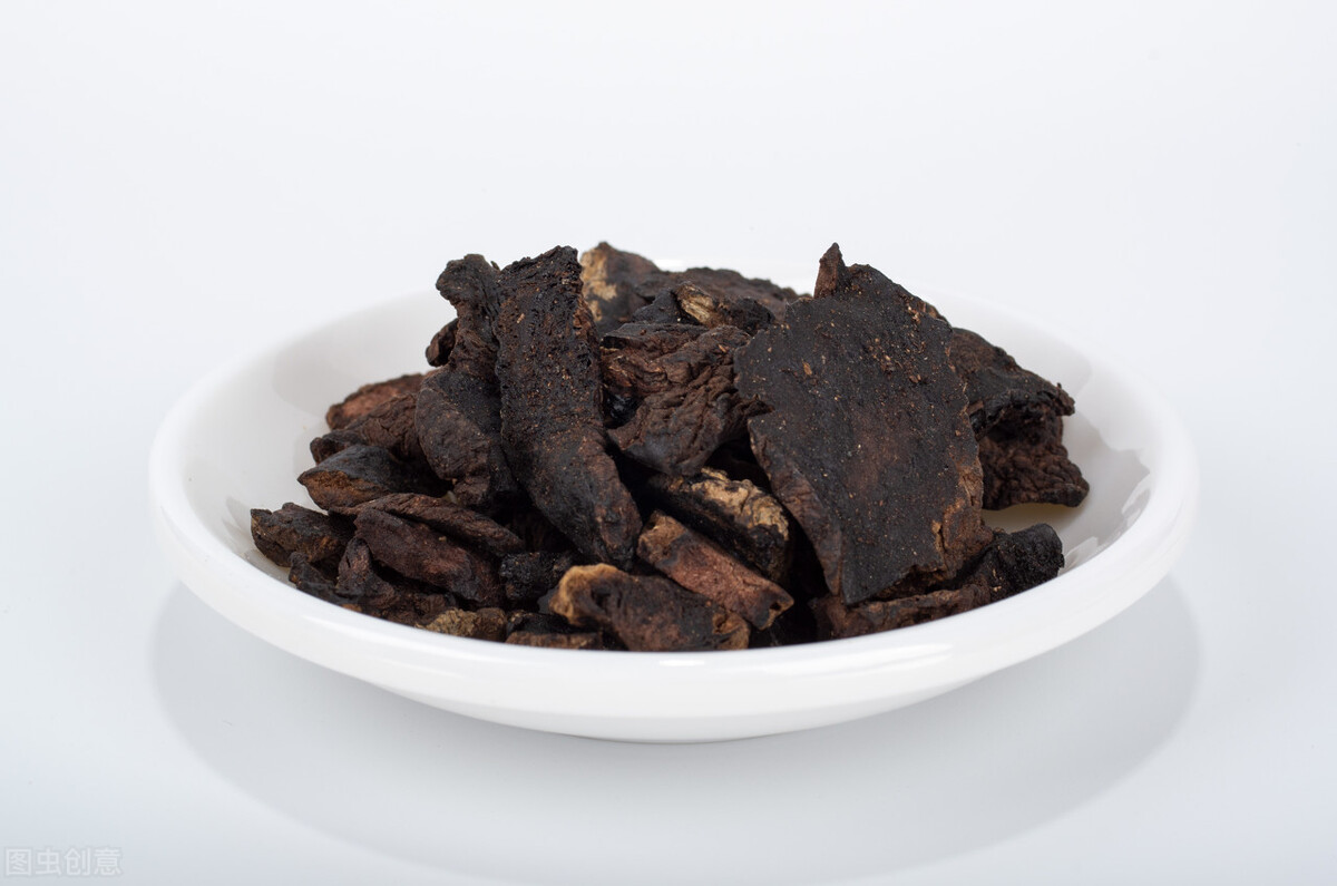 泡水喝生地黄好还是熟地黄好,地黄一般指生地黄还是熟地黄