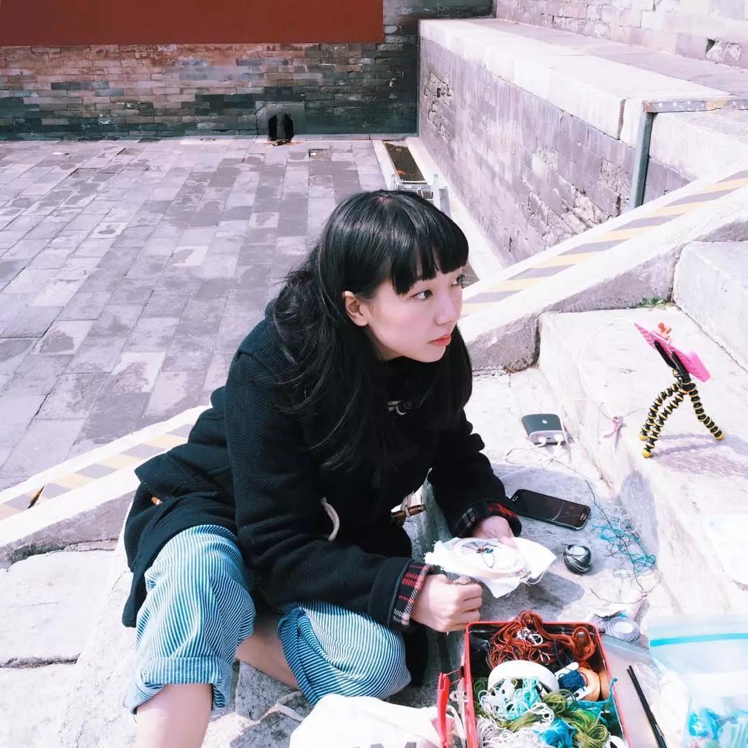 新加坡姑娘用刺绣记录下旅途风景，连Gucci都找她合作！