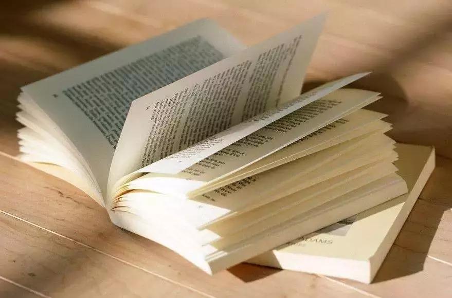 「何」要读成「なに」还是「なん」？