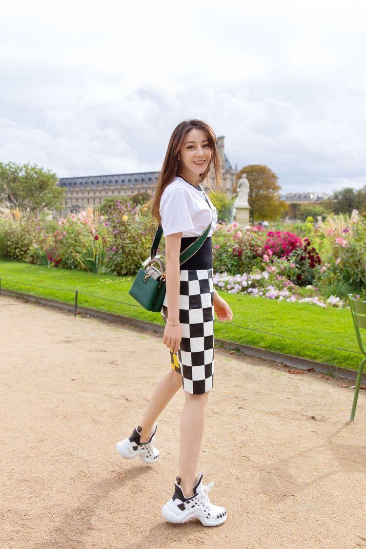 今年流行的服装穿搭,高级走心的服装穿搭