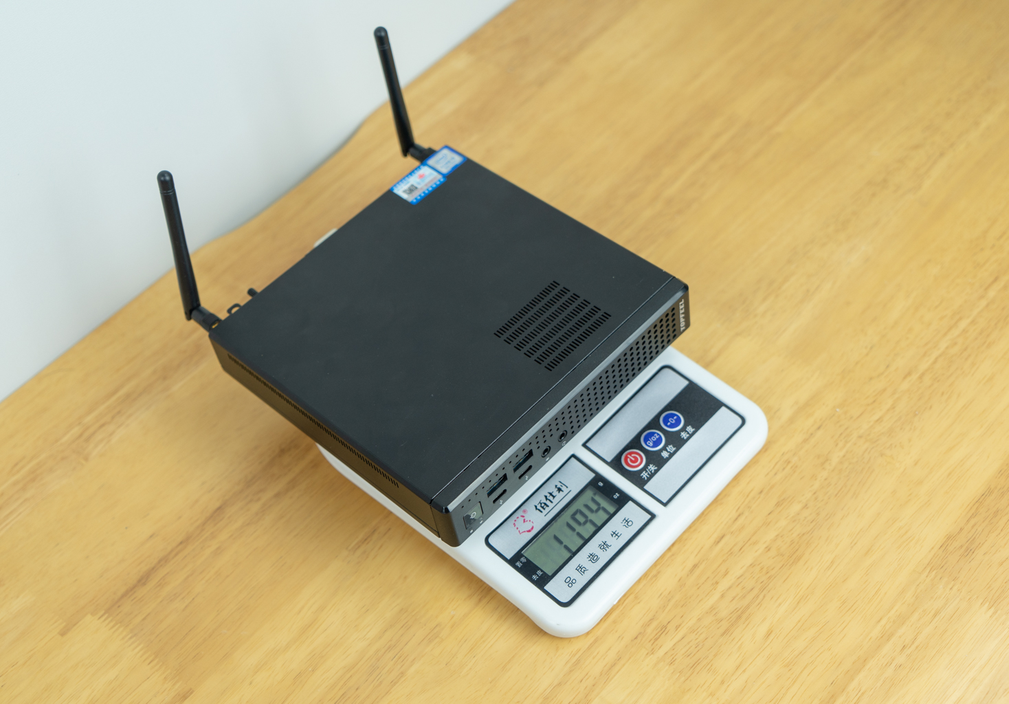 主打烧友极客的企业级超级mini台式机，极夜T80M测评！