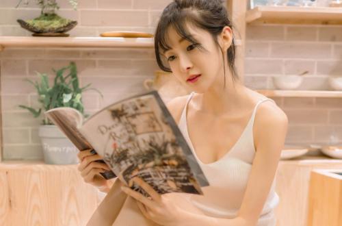 女朋友无聊男朋友还打游戏,女朋友一天就知道打游戏怎么办