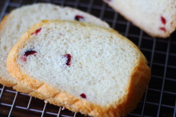 面包机一键做吐司面包做法,面包机一键自制松软面包