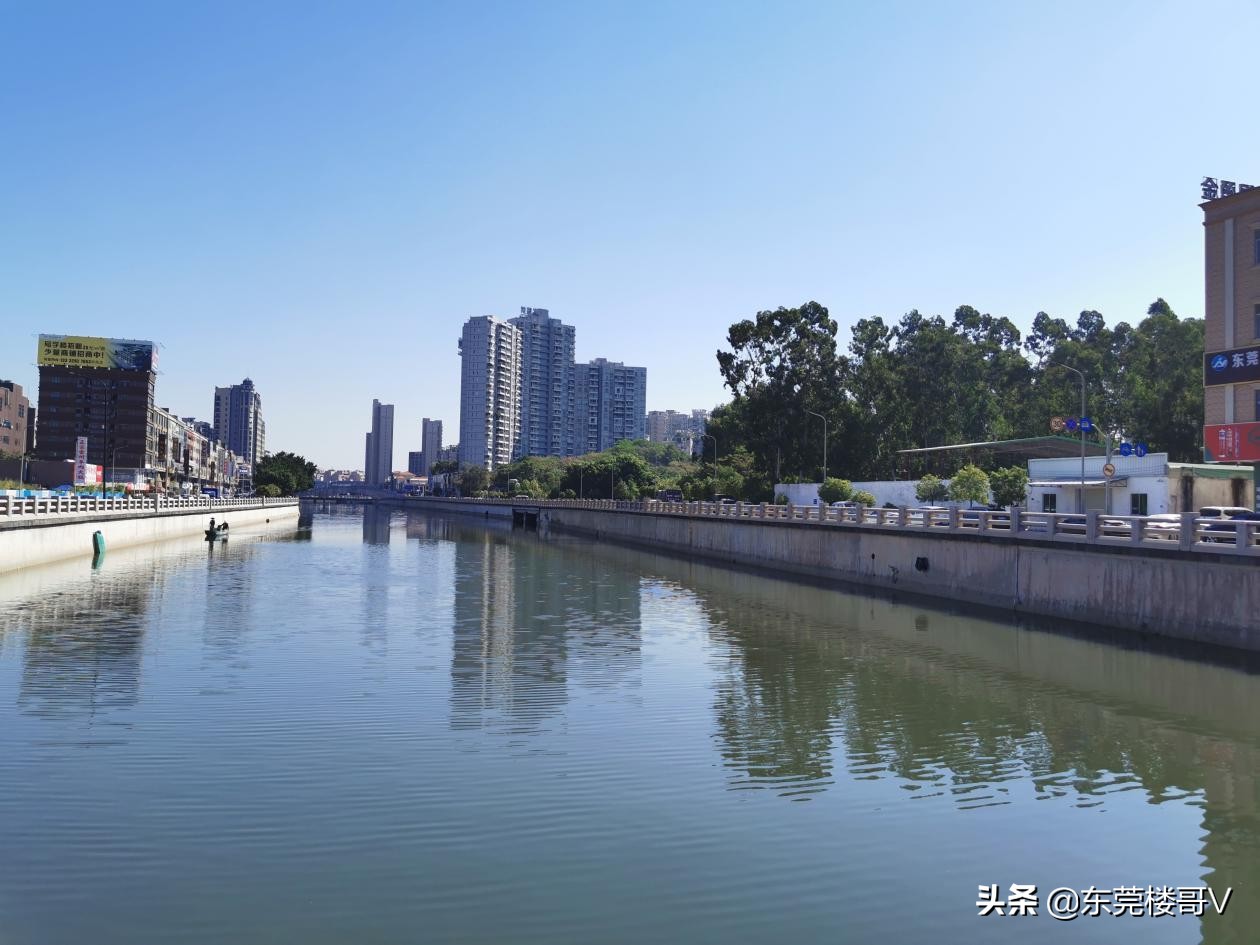 万科中天金域世家楼面价,万科中天金域世家二期房价