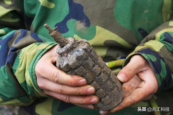 杜富国能移植双眼吗,杜富国为什么会失去眼睛和双手