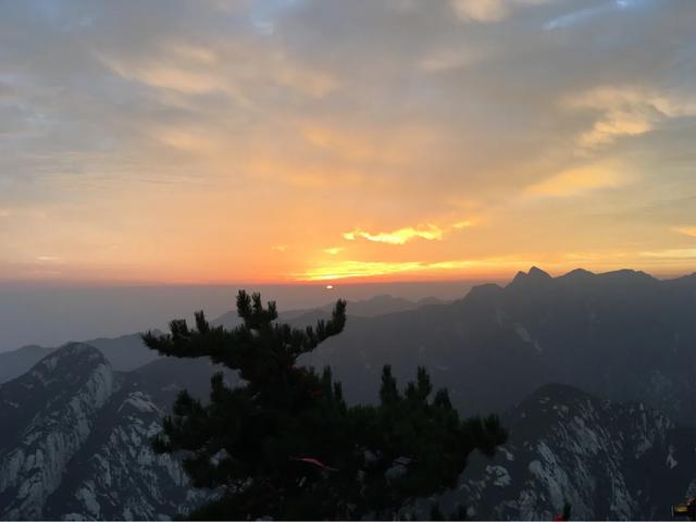 华山自驾最惊险的道路,华山最惊险的公路