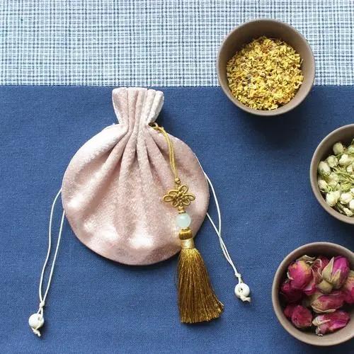 古代女子送给男子的定情信物,古代男生送女生的定情信物