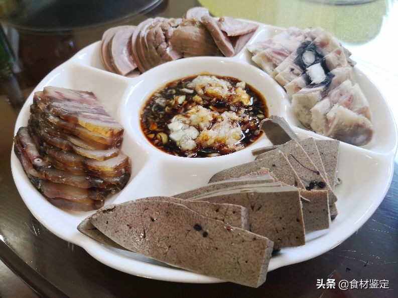 辽宁中医药大学附近隐匿一家清真饭店，小店不大味道可圈可点