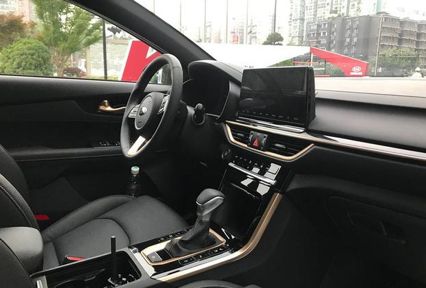 2023科鲁泽和伊兰特哪个更值得买,2023款科鲁泽和威朗哪个更值得买