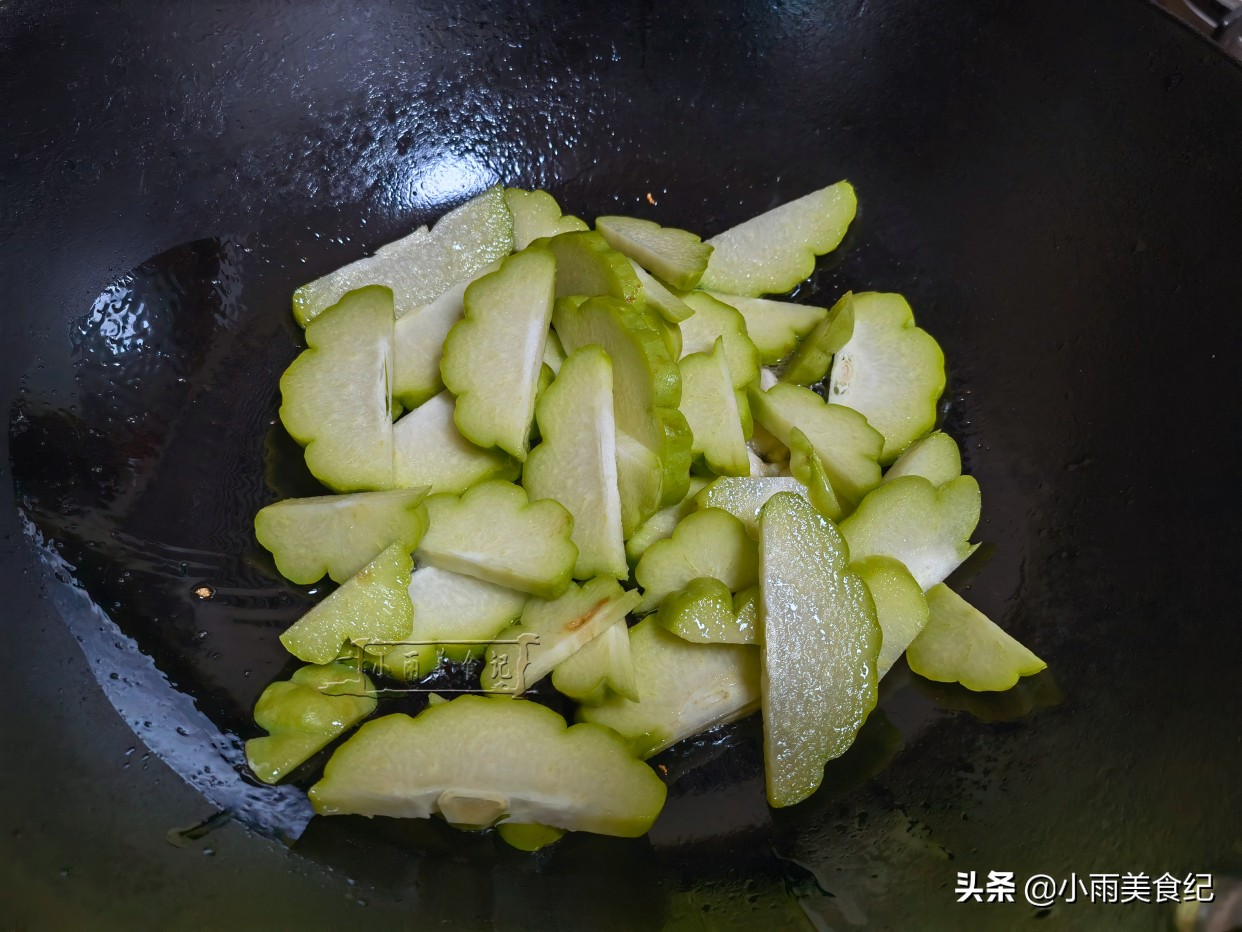 霜降后的北瓜还能吃吗,霜降后摘的南瓜好吃吗