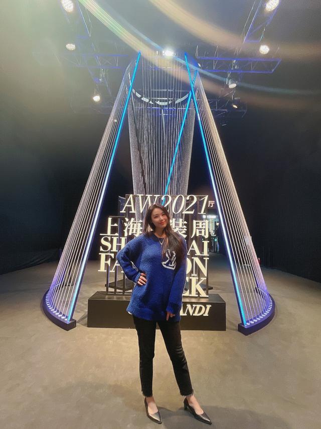 听见好音乐，带你了解歌手叶莺，她是一位可甜可A的Live型小姐姐