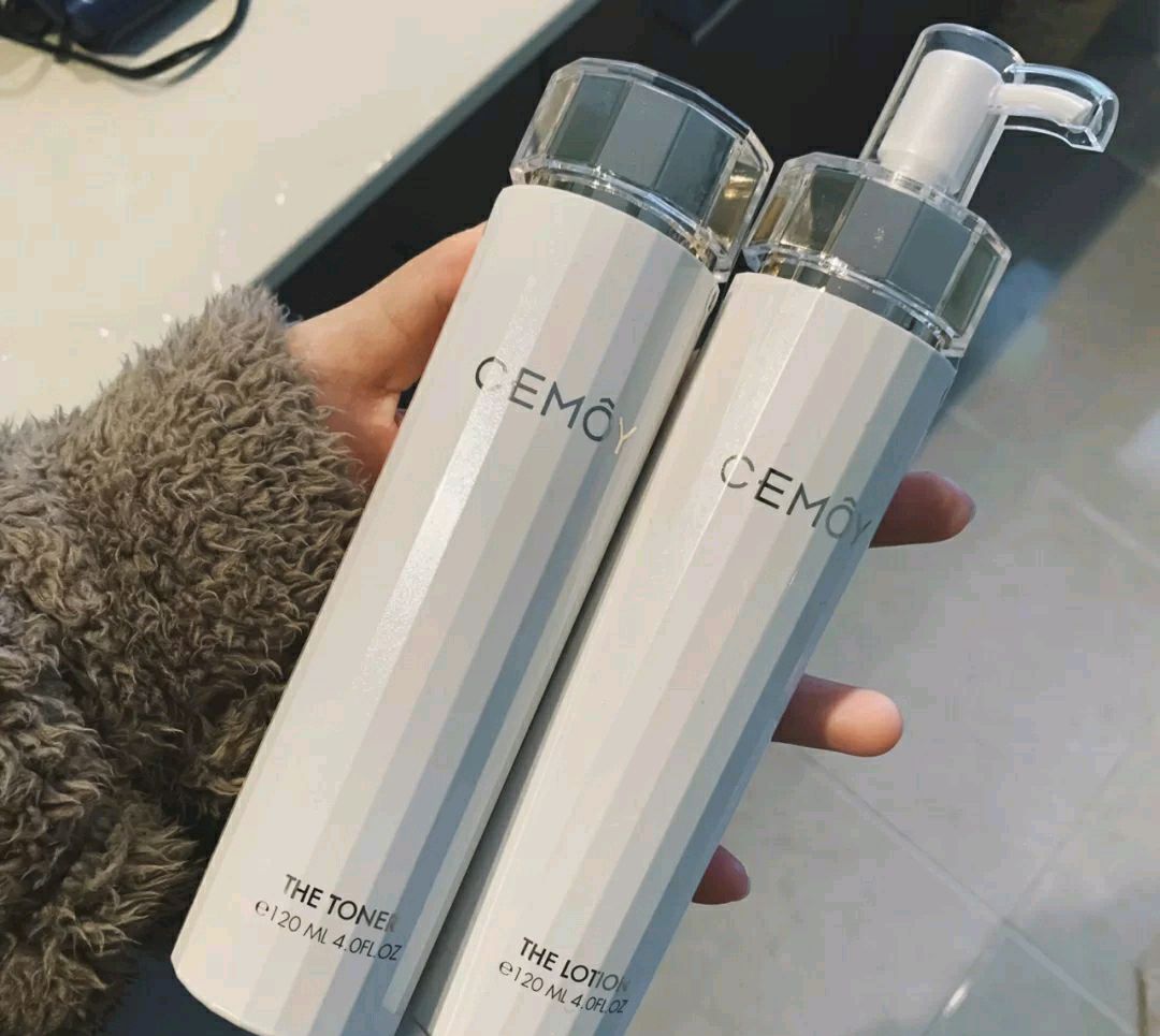 清爽型水乳油皮推荐秋冬季,适合油皮清爽型国货水乳