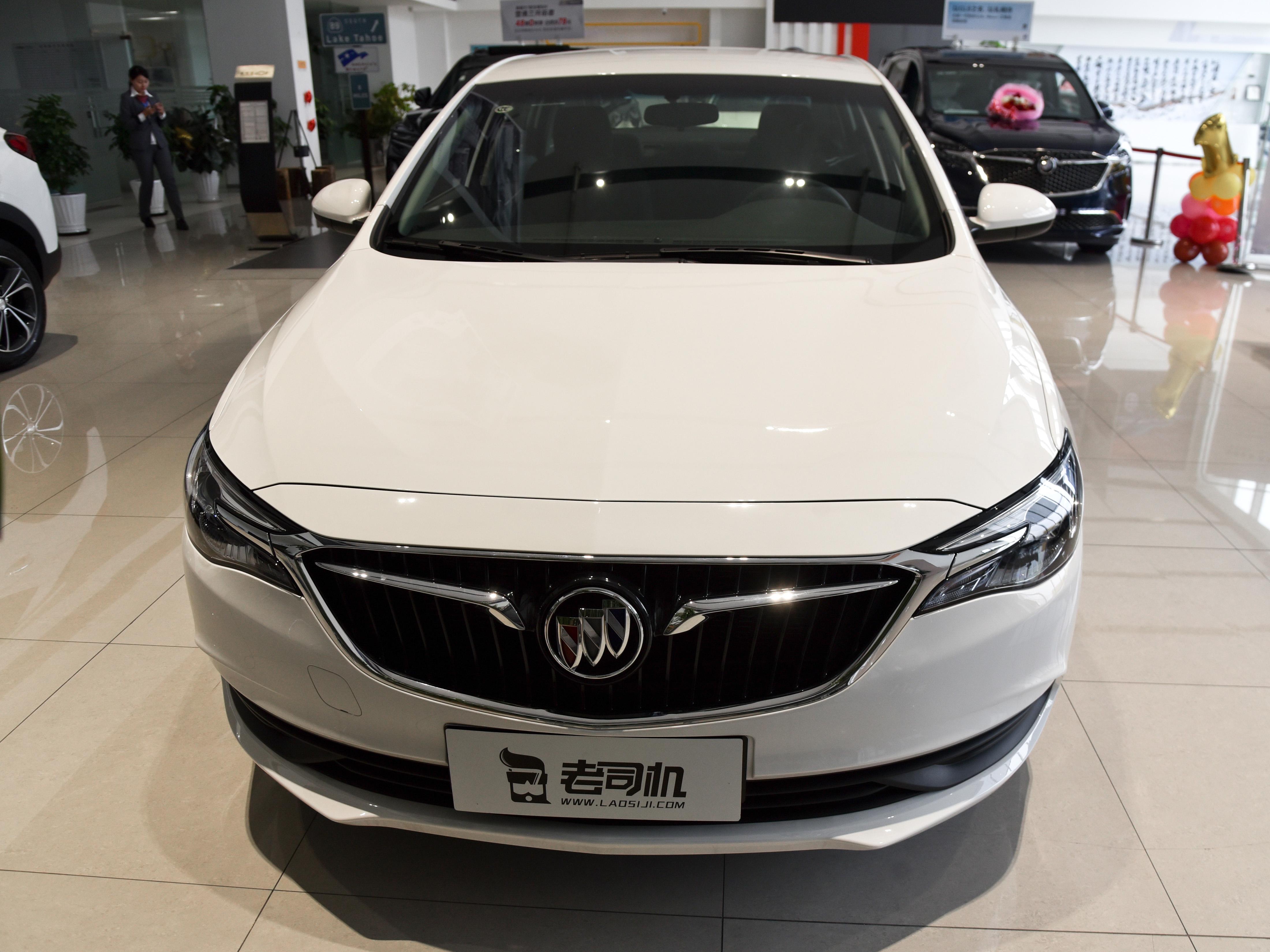 空间大点合资车,2万多18款自动挡英朗