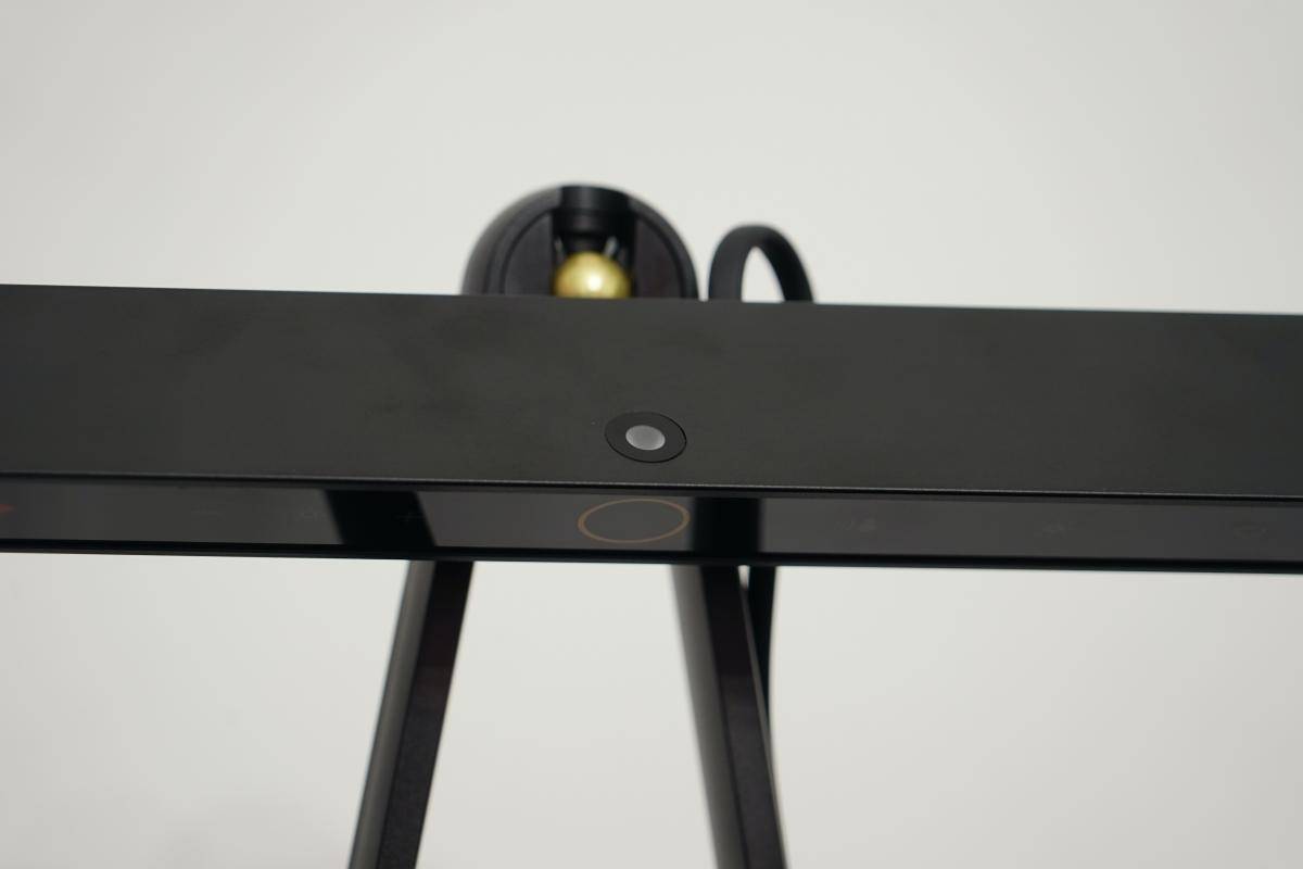 练习钢琴光线不足会伤眼,实测“明基专业钢琴灯”