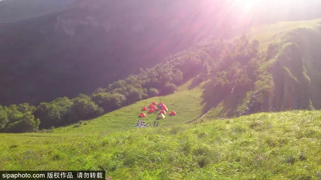 春暖花开,北京周边适合登高的地方,花开正美!还有专线能直达一个5*级A**长城景区!