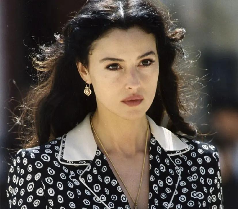 意大利国宝莫妮卡贝鲁奇,意大利国宝女神莫妮卡贝鲁奇歌曲