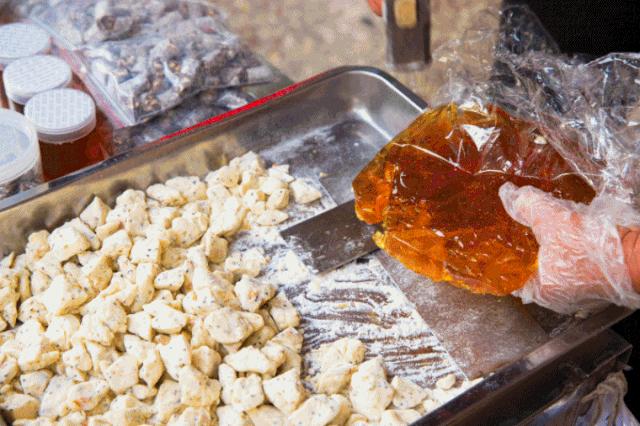 重庆渝北龙兴广场附近购物商场,前方到站工贸