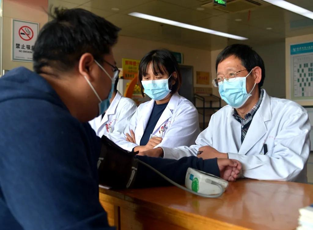 世界关节炎日义诊通知,淄博市治疗风湿关节炎