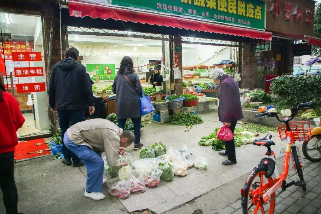 浣忓湪涓婃捣娴︿笢鏂板尯鐨勪汉,浣忓湪涓婃捣娴︿笢鏂板尯濂藉悧