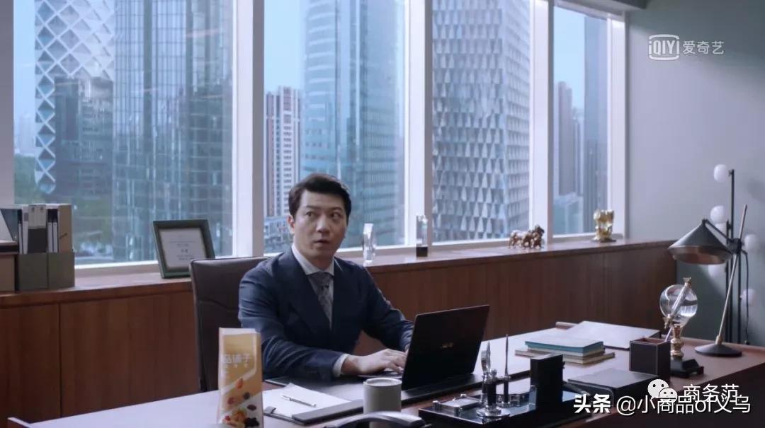 精英律师罗槟栗娜片段,精英律师罗槟去栗娜家里