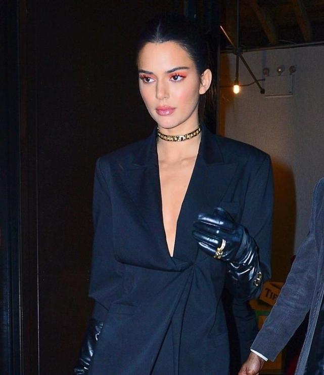 肯豆穿搭卡戴珊家族,卡戴珊家族肯豆维密