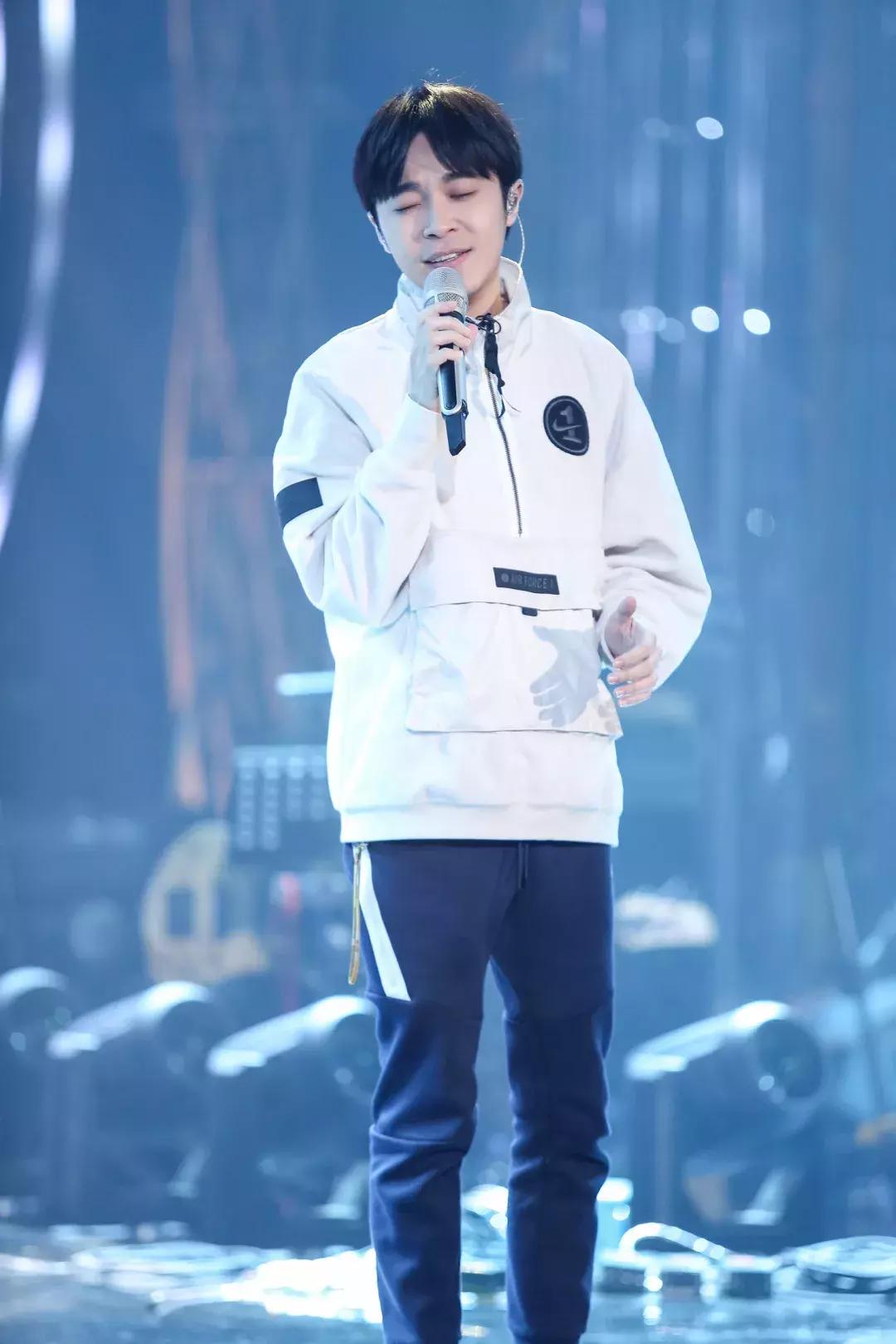 吴青峰踢馆完整版,吴青峰破音现场