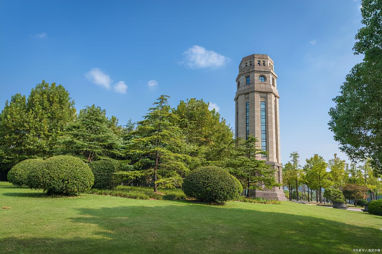 北京上海985和211大学有哪几所,北京和上海哪个环境更好