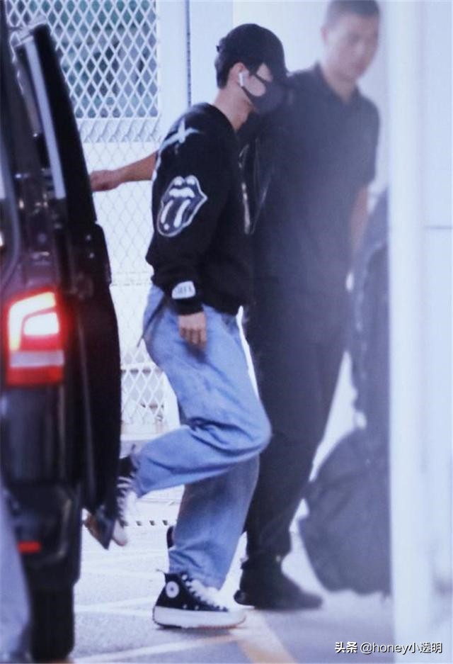 肖战2019年同款鞋,肖战脚上的鞋