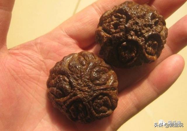 滴血莲花菩提子盘玩10年效果图,最简单菩提盘玩方法