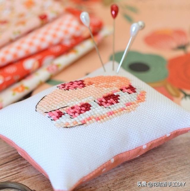 纯色布头手工制作大全,手工布艺大花