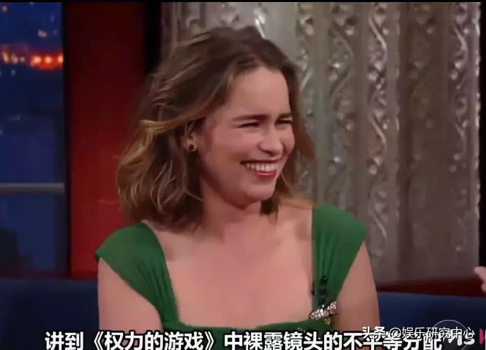 拍裸戏走红、被嘲最丑“花瓶”，为了成名她都经历了什么？