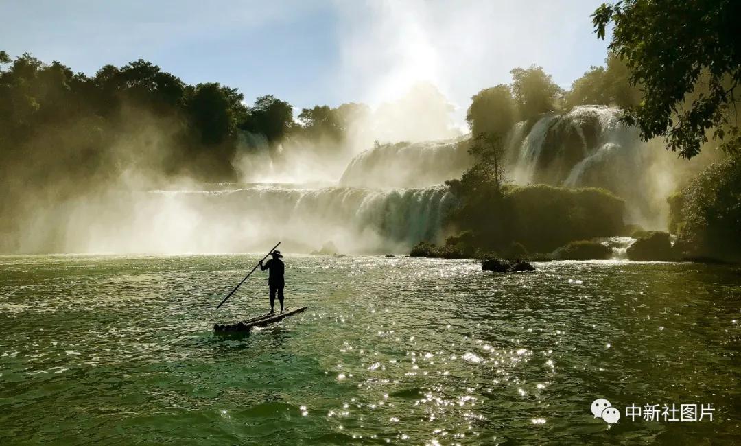 同饮一江水共话澜湄情现代诗,同饮一江水共话澜湄情是什么意思