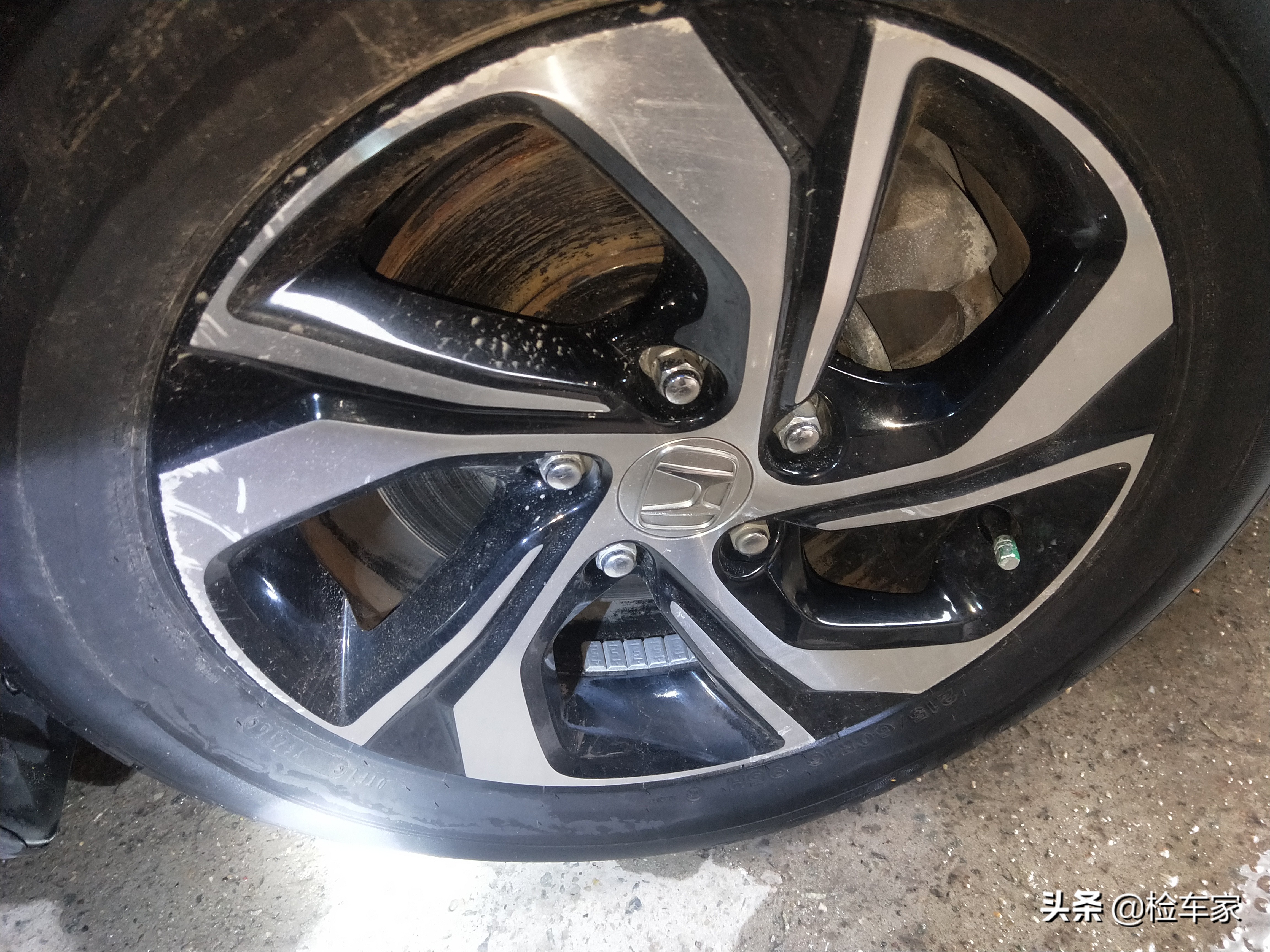 13.8万买台二手雅阁值不值？朋友：为啥不加几万买新车